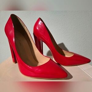 Size 11 women *worn once * Elegant Classic Pointed Toe Chunky Heels Pumps RED
